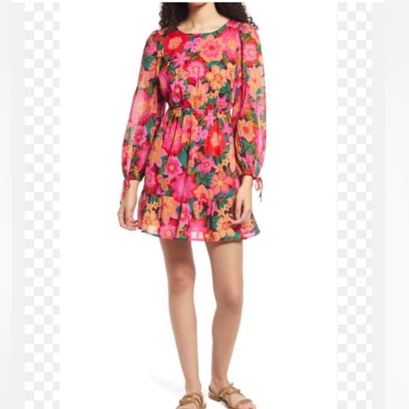 Billabong Heaven sent floral long sleeve mini dress
XS preowned - Picture 1 of 4
